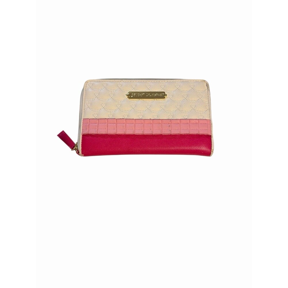 Betsey Johnson Oh Frills Wristlet Wallet Travel Pink White Leather Quilted